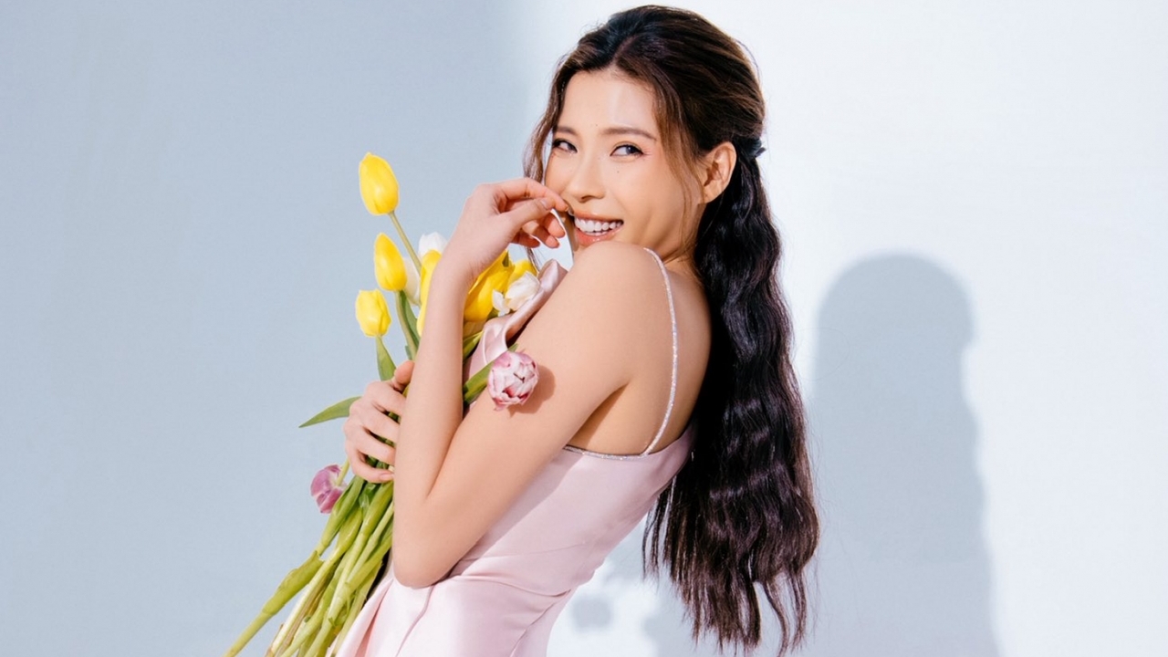 Diễn viên Thúy Diễm trẻ trung, gợi cảm tuổi 39