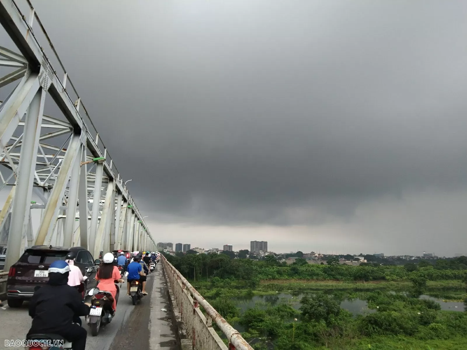 Dự báo thời tiết 10 ngày tới (12-22/7): Các khu vực chiều tối mưa rào rải rác, cục bộ có nơi to đến rất to; Bắc Bộ khoảng ngày 15-17/7 nắng nóng cục b Dự báo thời tiết 10 ngày tới (12-22/7): Các khu vực chiều tối mưa rào rải rác, cục bộ có nơi to đến rất to; Bắc Bộ khoảng ngày 15-17/7 nắng nóng cục b