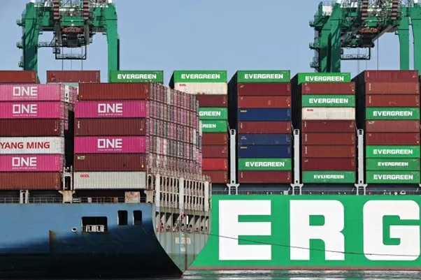 Các container hàng hóa tại Cảng Los Angeles, ngày 25/6/2025. (Nguồn: Getty Images)