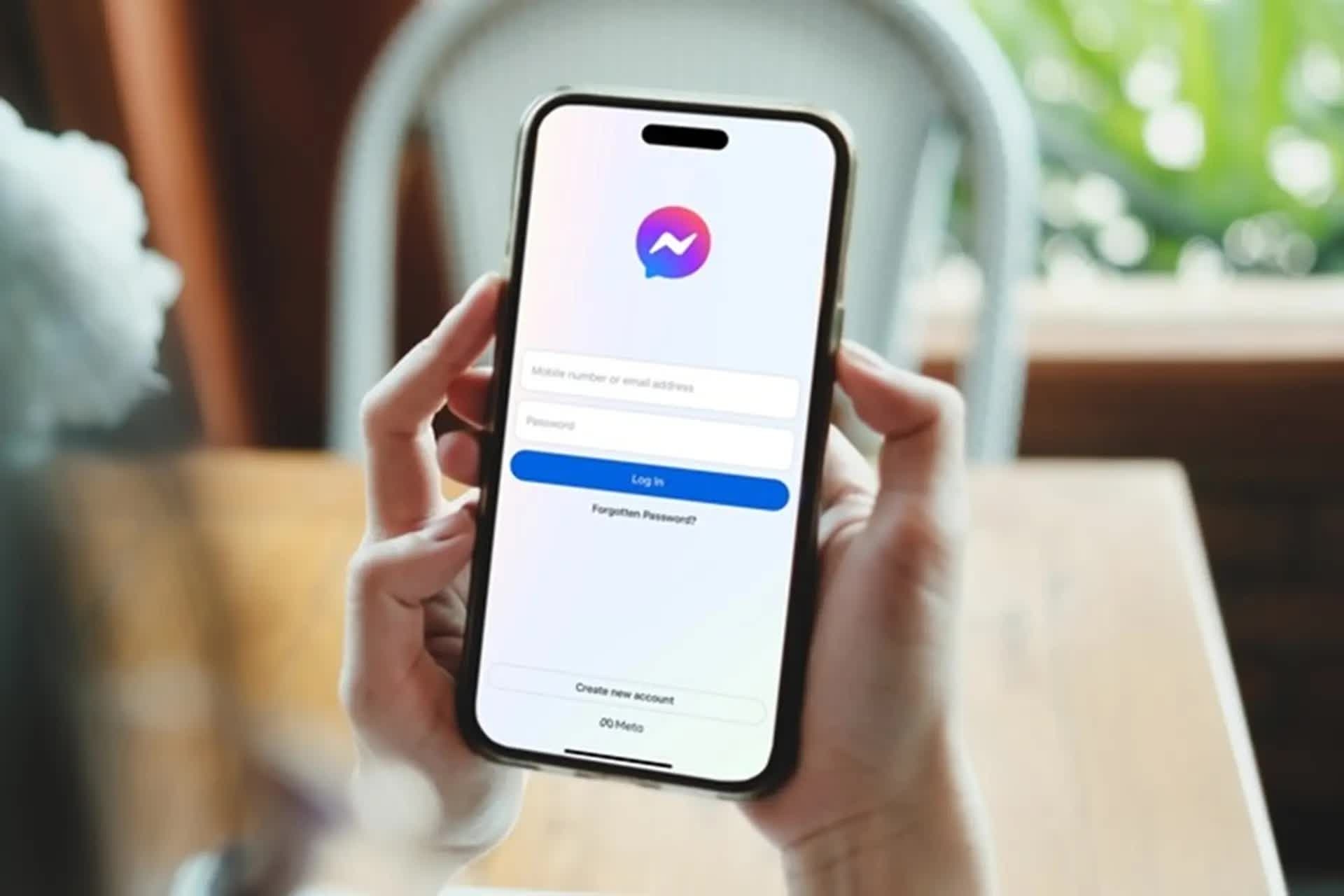 Cách ghim đoạn chat Messenger trên iPhone vô cùng nhanh chóng
