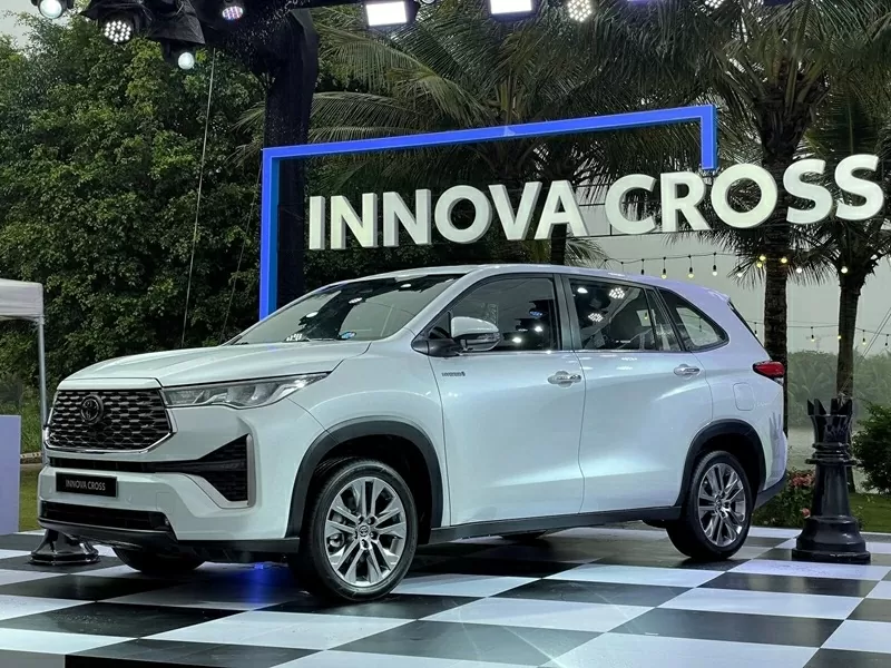 Top 5 mẫu xe hybrid bán chạy nhất thị trường Việt Nam nửa đầu năm 2025 Top 5 mẫu xe hybrid bán chạy nhất thị trường Việt Nam nửa đầu năm 2025