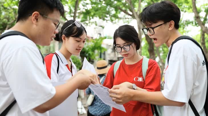 Tiến sĩ Đại học Anh quốc Việt Nam: Đề thi tiếng Anh THPT năm nay tập trung nhiều vào các kỹ năng học thuật