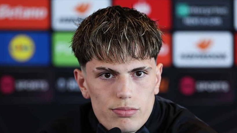 Alejandro Garnacho từ chối thi đấu cùng Ronaldo