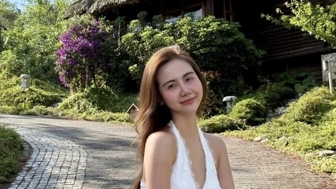 Diễn viên Phan Minh Huyền tuổi 35, du lịch để tái tạo năng lượng, chờ dự án phim mới