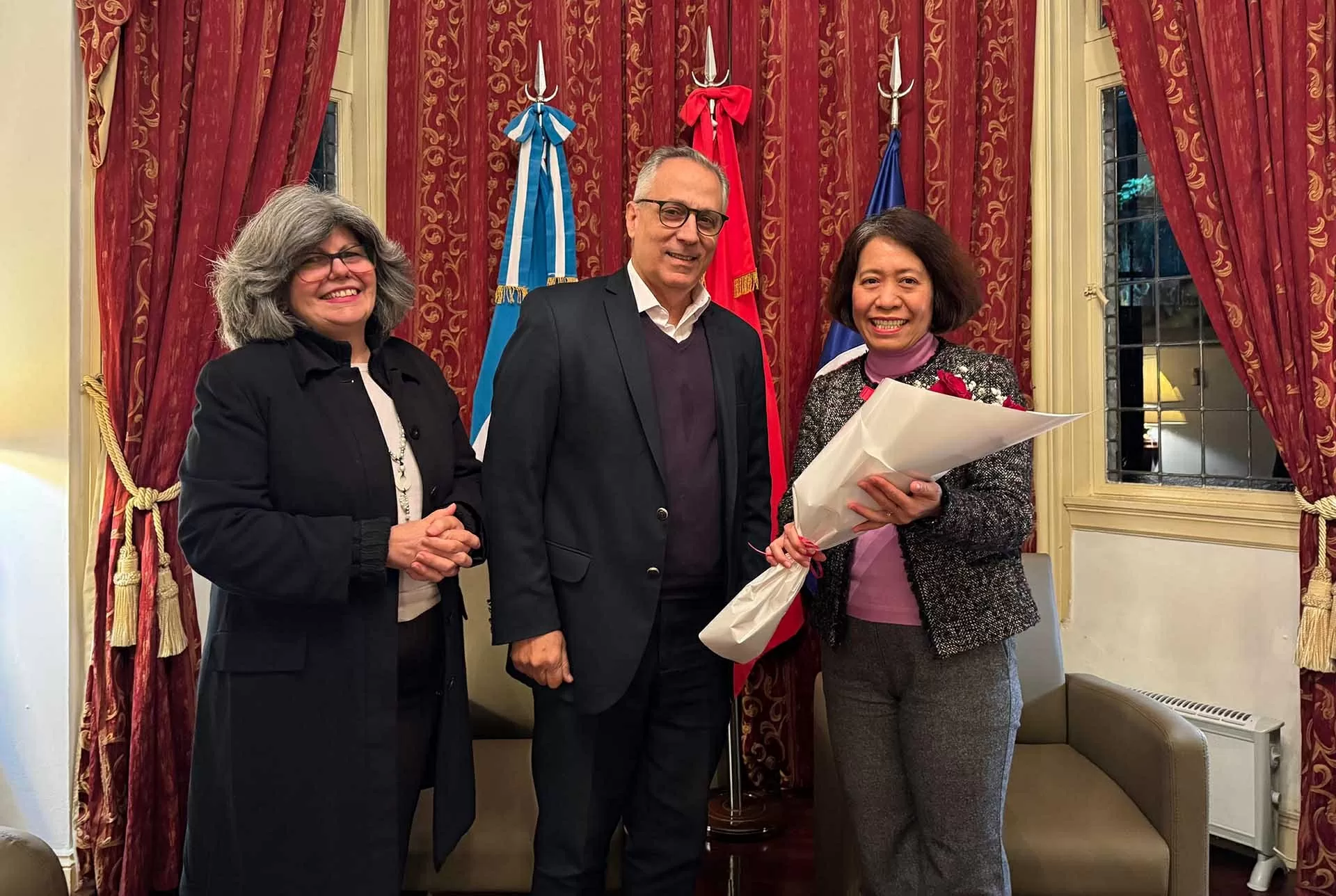 Tăng cường tình hữu nghị gắn bó truyền thống giữa Việt Nam và Cuba Tăng cường tình hữu nghị gắn bó truyền thống giữa Việt Nam và Cuba