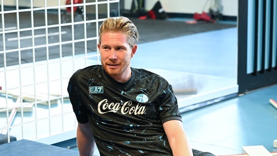 Kevin De Bruyne bất ngờ khoác áo số 10 tại Napoli