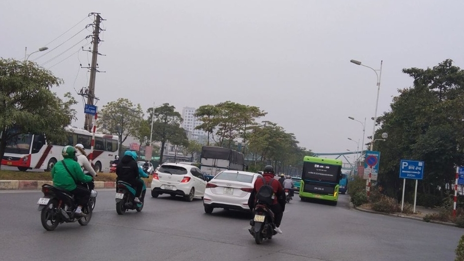 Hà Nội hiện thực hóa chuyển đổi phương tiện giao thông xanh và hạ tầng trạm sạc xe điện