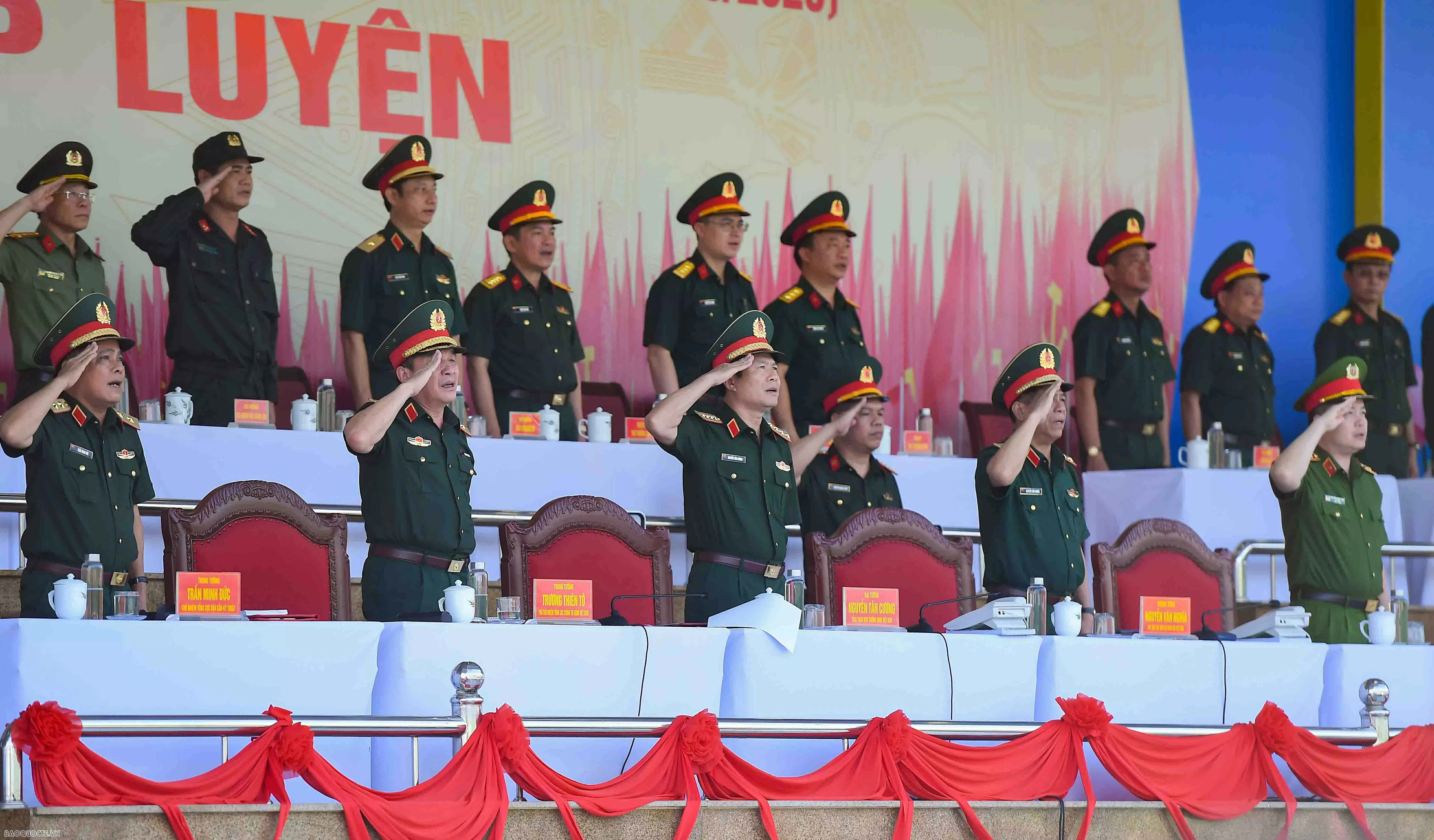 Lần đầu tiên tổng hợp luyện các lực lượng quân đội, công an tham gia diễu binh 80 năm Quốc khánh Lần đầu tiên tổng hợp luyện các lực lượng quân đội, công an tham gia diễu binh 80 năm Quốc khánh