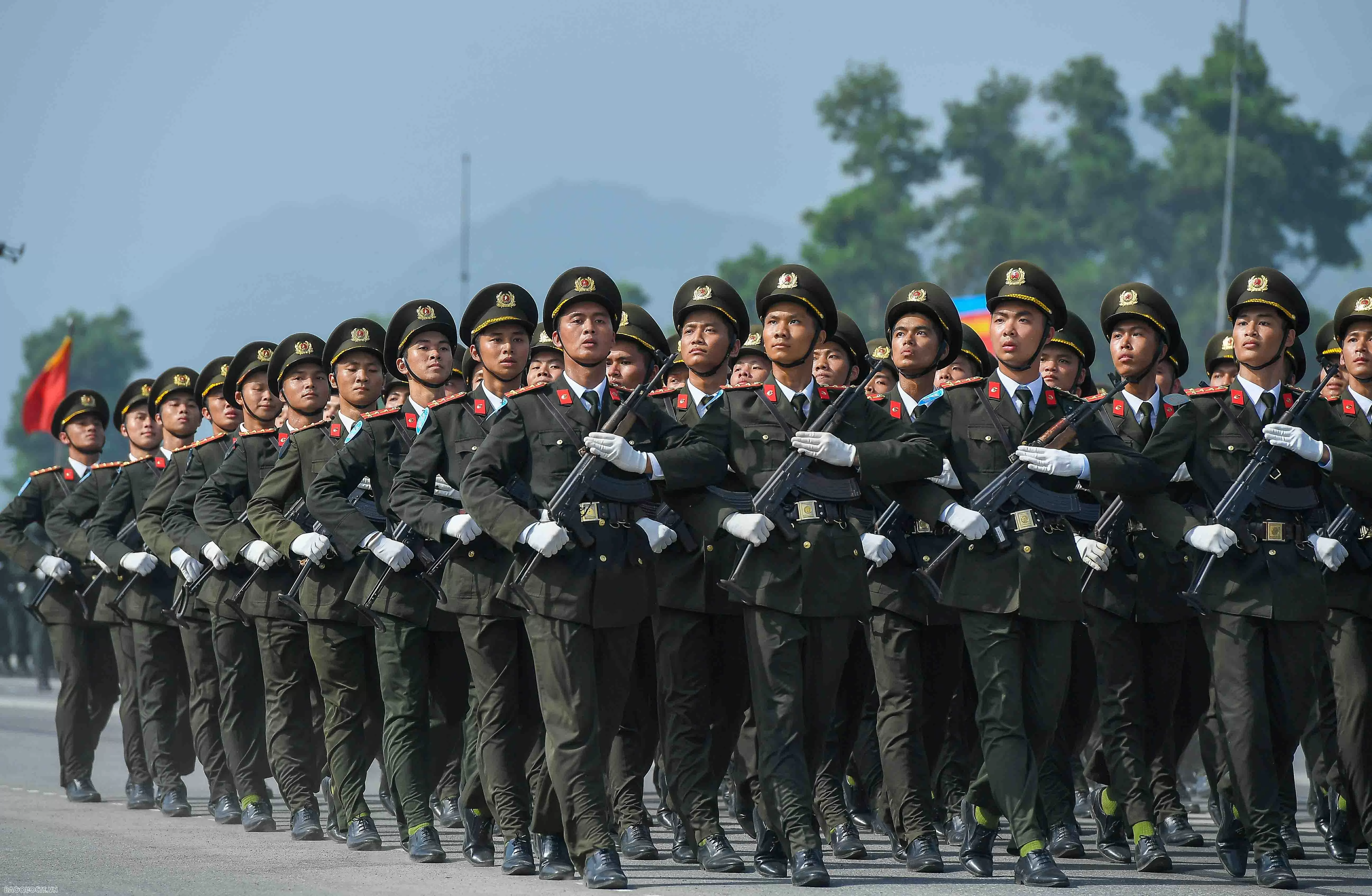 80 năm Công an nhân dân Việt Nam cùng toàn dân trong sự nghiệp xây dựng và bảo vệ Tổ quốc 80 năm Công an nhân dân Việt Nam cùng toàn dân trong sự nghiệp xây dựng và bảo vệ Tổ quốc