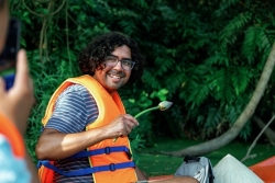 Trở về miền ký ức trong veo