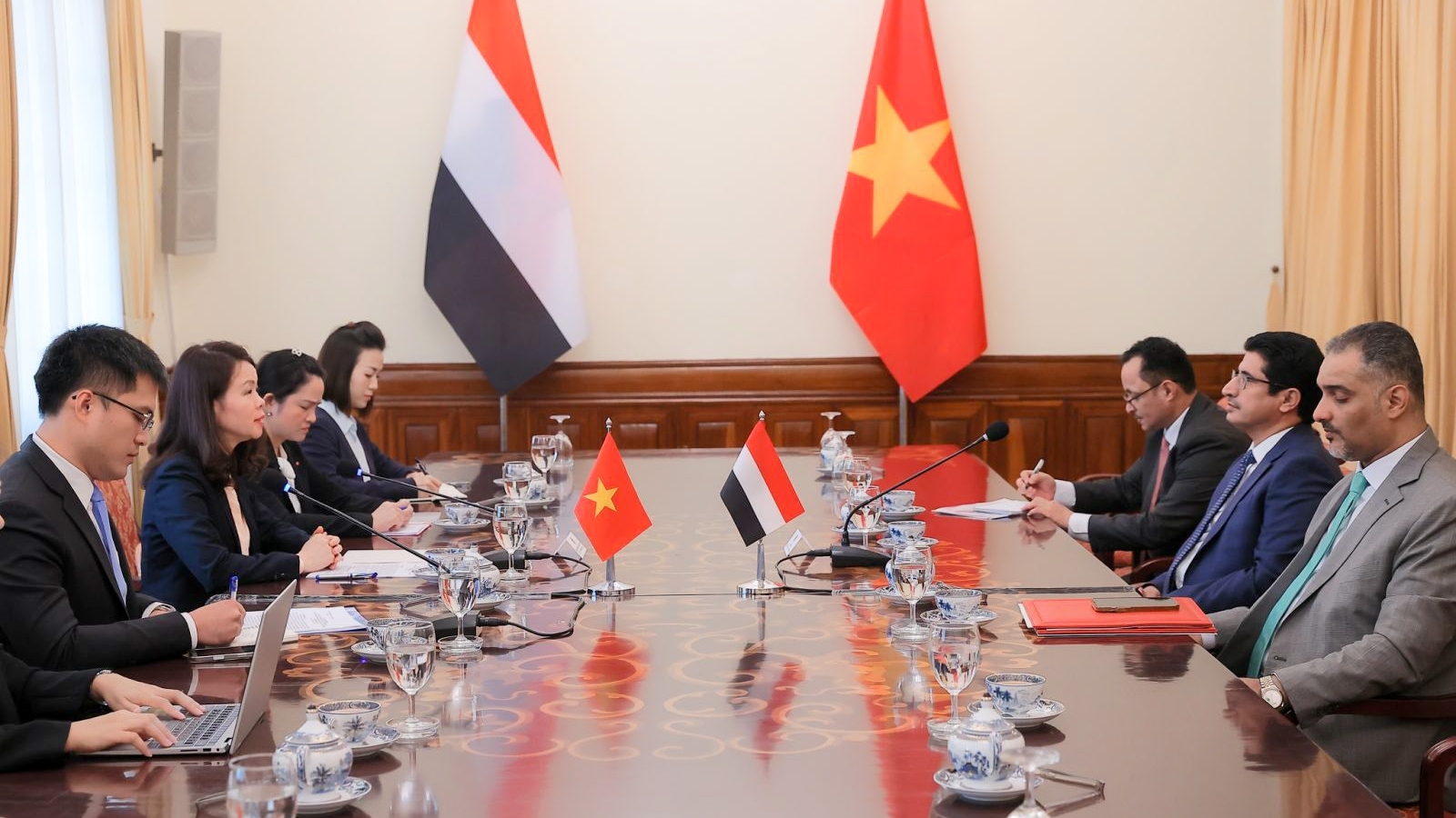 Yemen đề nghị Việt Nam kết nối để doanh nghiệp sang học hỏi kinh nghiệm