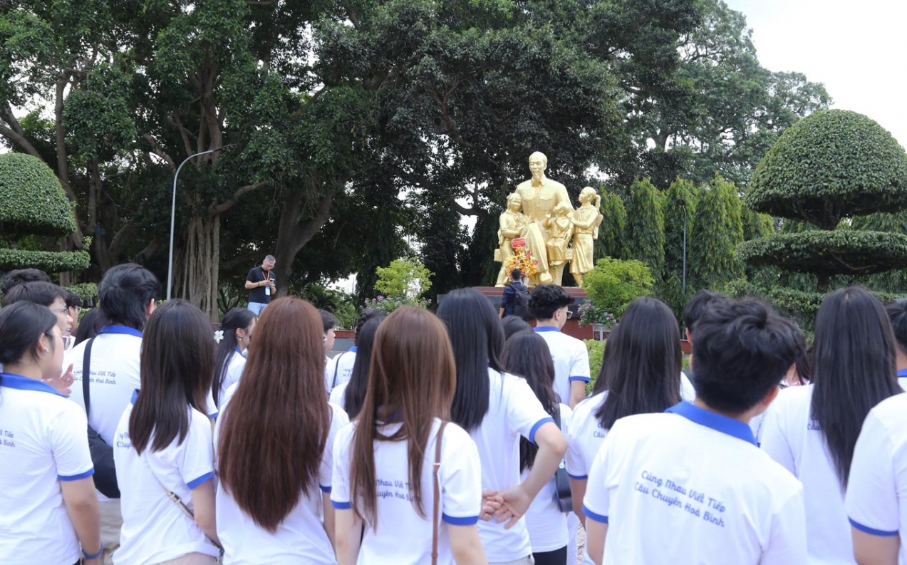 Trại hè Việt Nam 2025: Kết nối kiều bào với lịch sử và văn hóa tỉnh Đắk Lắk