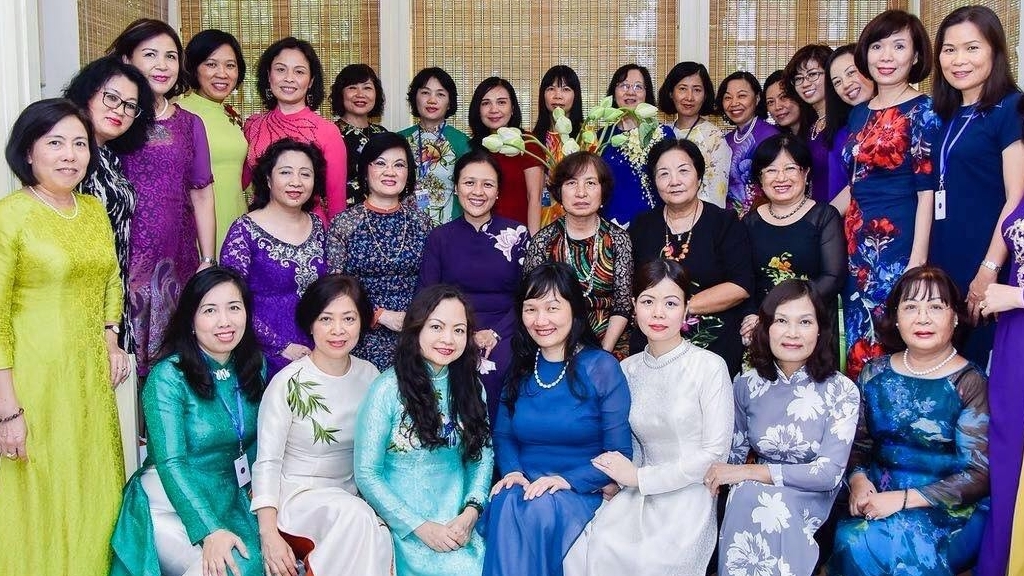 Đại sứ Nguyễn Nguyệt Nga - Người Thầy luôn chỉ bảo từ công việc đến cuộc sống hàng ngày