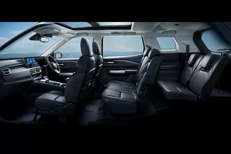 Mitsubishi Destinator được bố trí với 3 hàng ghế cho 7 người, mang lại không gian rộng rãi cho cả gia đình Mitsubishi Destinator được bố trí với 3 hàng ghế cho 7 người, mang lại không gian rộng rãi cho cả gia đình