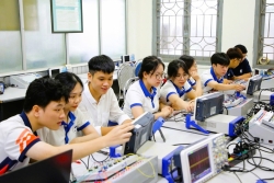 Trường Đại học Công nghệ (ĐHQGHN) công bố điểm sàn xét tuyển năm 2025, thấp nhất 22 điểm