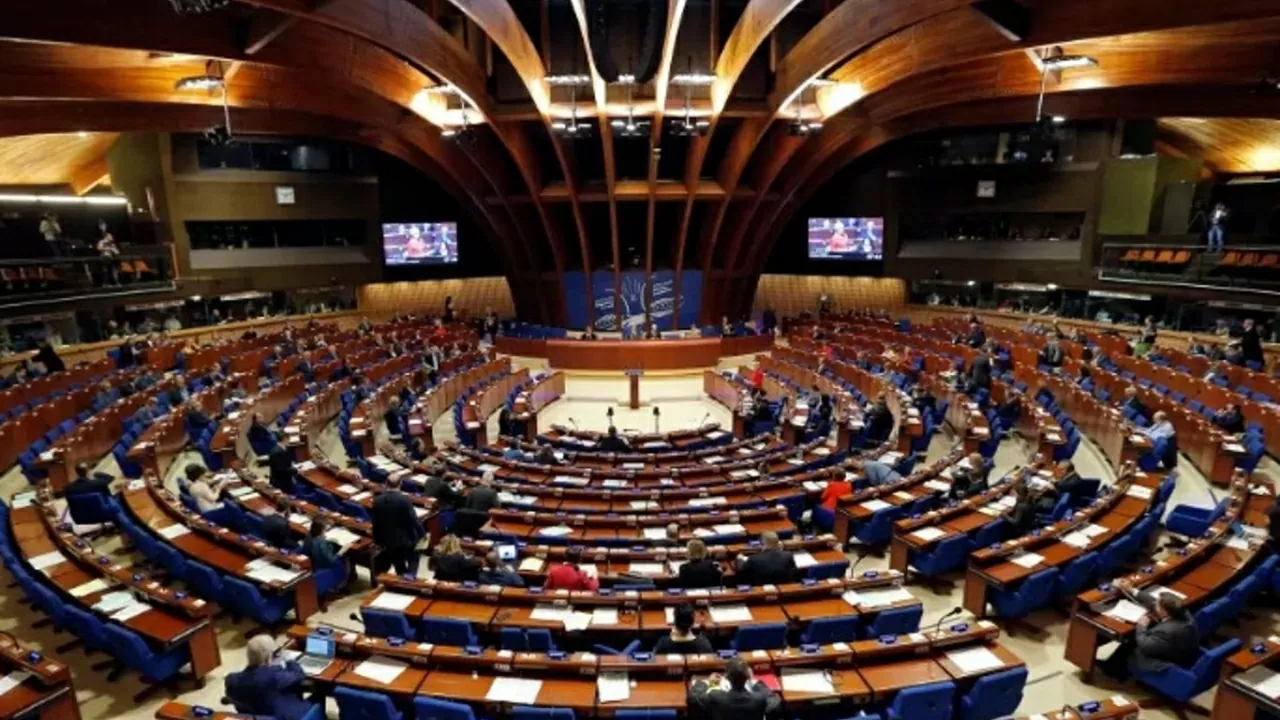 Vượt rào cản cuối cùng, EU chính thức phê duyệt một trong những gói trừng phạt mạnh nhất đối với Nga Vượt rào cản cuối cùng, EU chính thức phê duyệt một trong những gói trừng phạt mạnh nhất đối với Nga