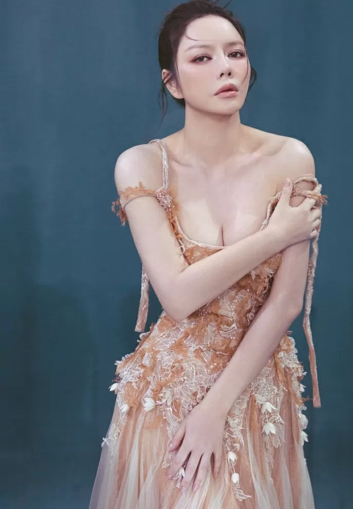 Lý Nhã Kỳ Lý Nhã Kỳ