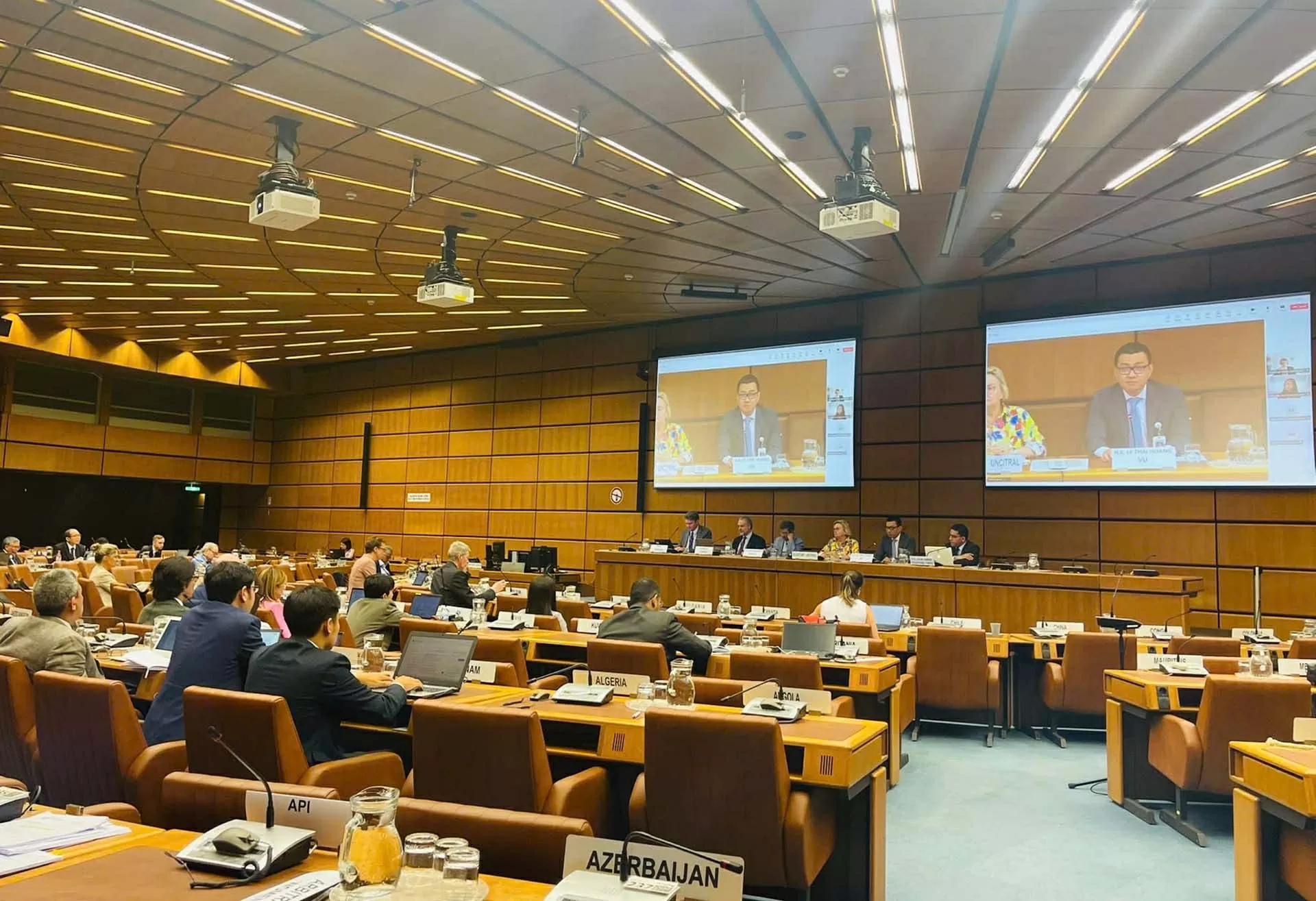 Việt Nam nâng tầm hợp tác với các cơ quan Liên hợp quốc và thúc đẩy các sáng kiến đa phương tại Vienna Việt Nam nâng tầm hợp tác với các cơ quan Liên hợp quốc và thúc đẩy các sáng kiến đa phương tại Vienna