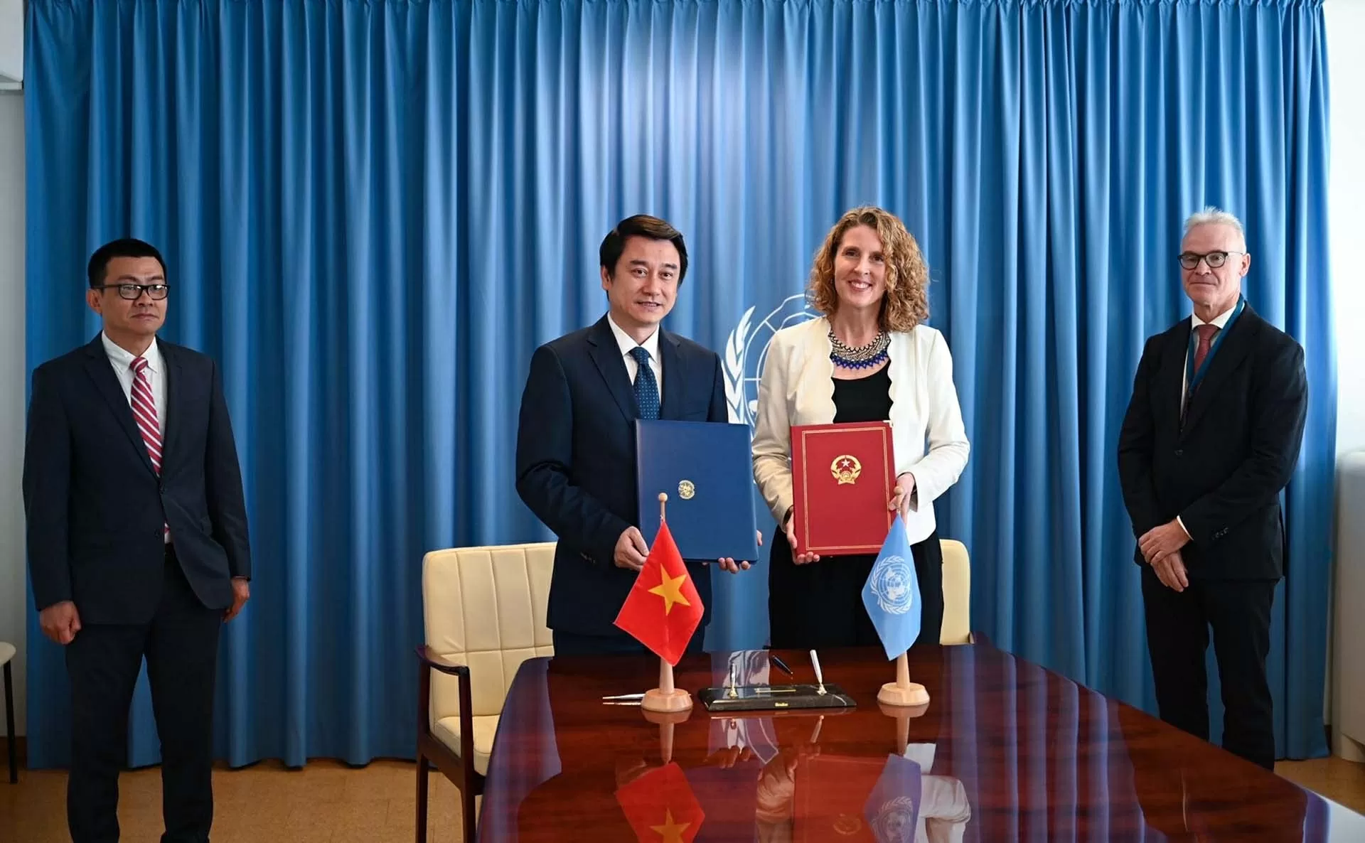 Việt Nam nâng tầm hợp tác với các cơ quan Liên hợp quốc và thúc đẩy các sáng kiến đa phương tại Vienna Việt Nam nâng tầm hợp tác với các cơ quan Liên hợp quốc và thúc đẩy các sáng kiến đa phương tại Vienna