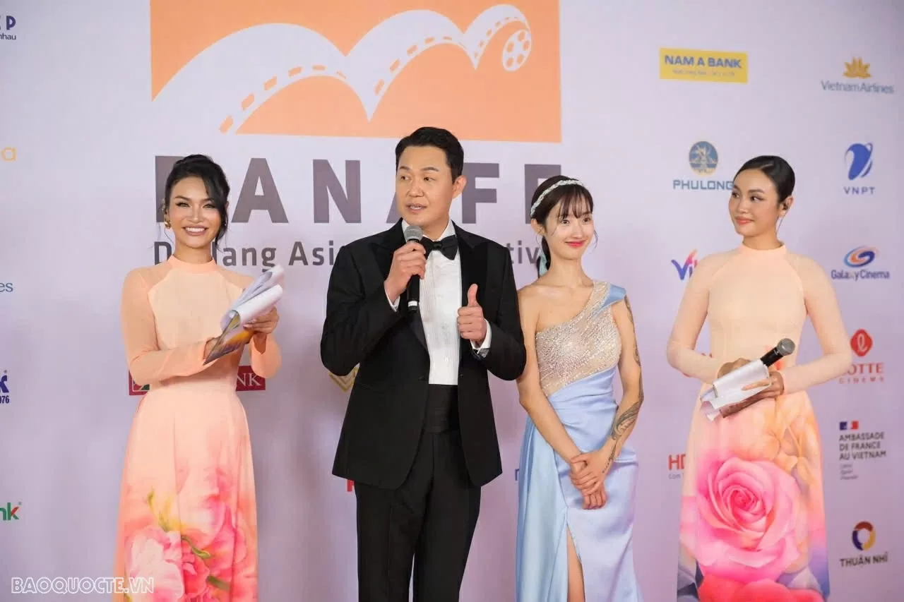 Điện ảnh Việt trong mắt ‘trùm phản diện’ phim Hàn Quốc Park Sung Woong Điện ảnh Việt trong mắt ‘trùm phản diện’ phim Hàn Quốc Park Sung Woong