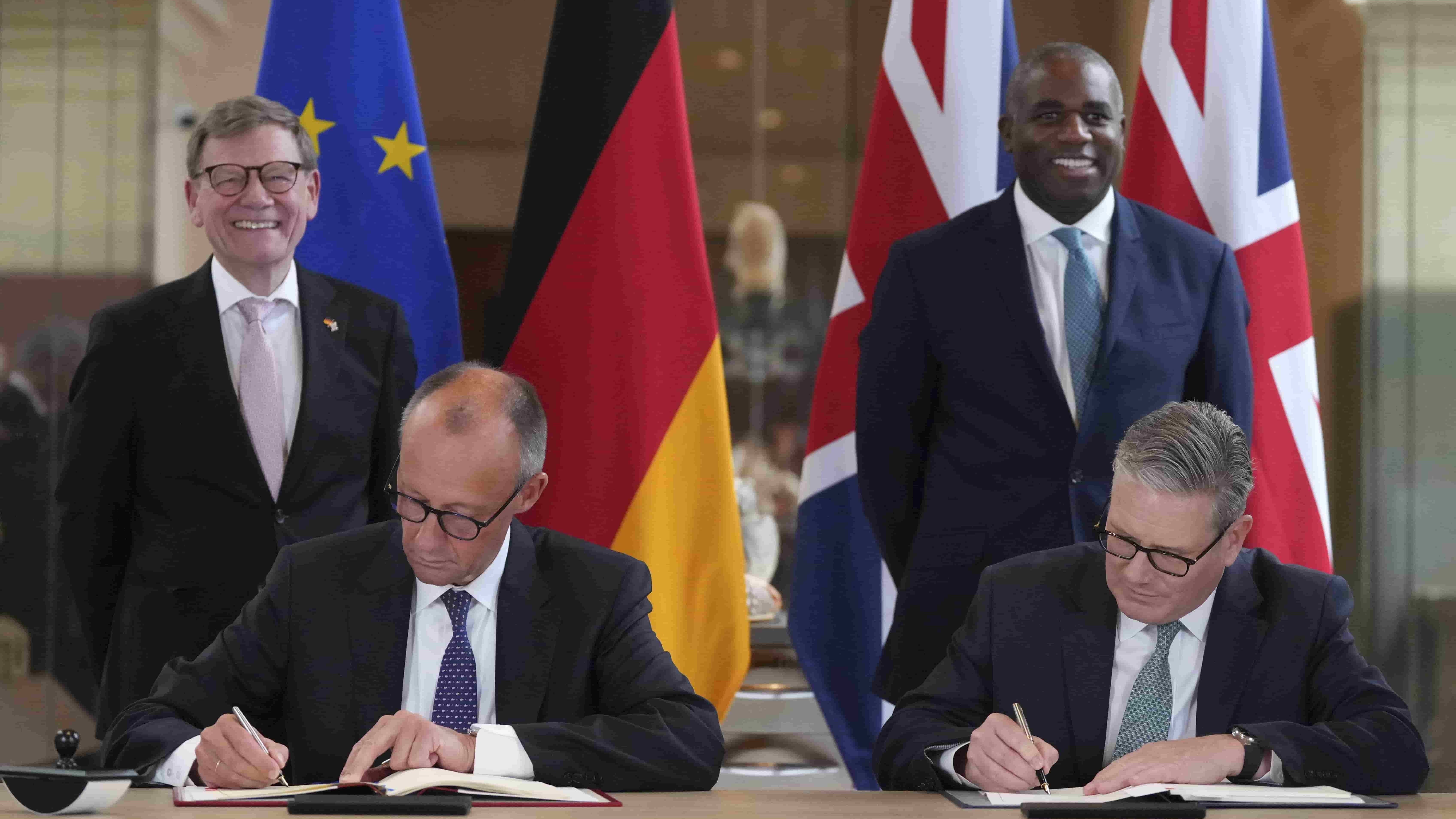 Anh-Đức ký hiệp ước quốc phòng lịch sử, Nga cảnh báo 'ăn miếng trả miếng' nếu cứ quyết làm một điều