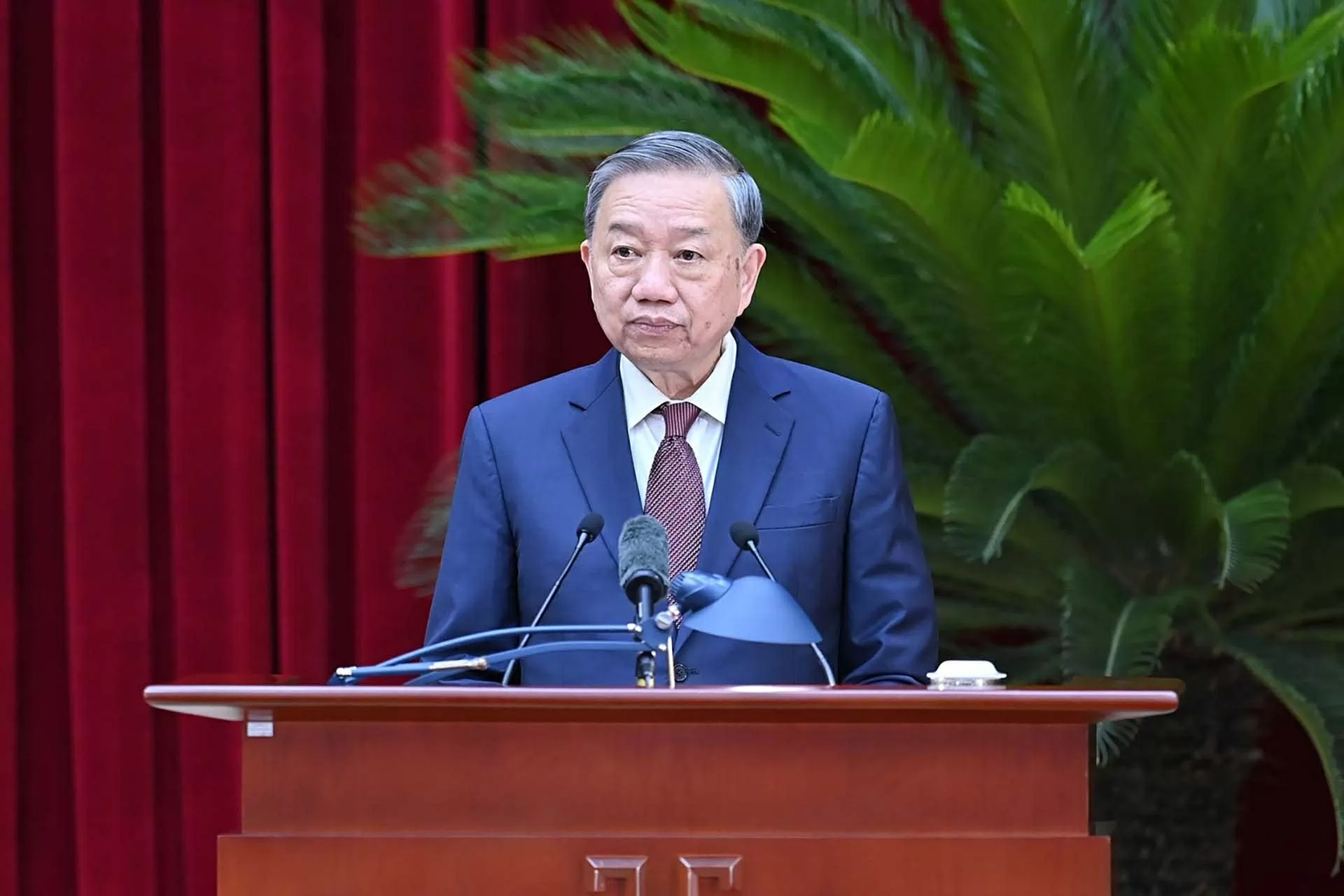 Phát biểu của Tổng Bí thư Tô Lâm tại phiên bế mạc Hội nghị lần thứ 12 Ban Chấp hành Trung ương Đảng khóa XIII Phát biểu của Tổng Bí thư Tô Lâm tại phiên bế mạc Hội nghị lần thứ 12 Ban Chấp hành Trung ương Đảng khóa XIII