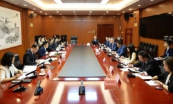 Vì sao doanh nghiệp Mỹ không muốn rời bỏ thị trường tỷ dân, bất chấp căng thẳng thuế quan?