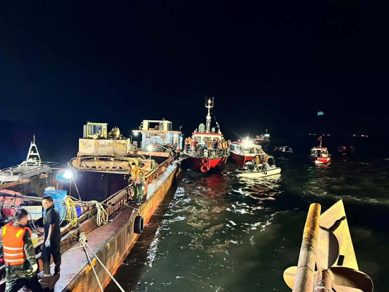 Kịch bản Elon Musk rời Mỹ sang Trung Quốc liệu có thành hiện thực? Kịch bản Elon Musk rời Mỹ sang Trung Quốc liệu có thành hiện thực?