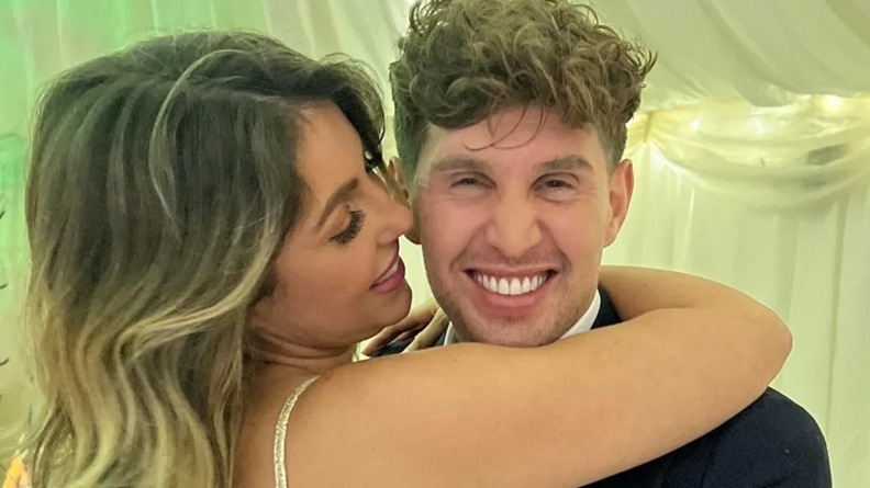 Sao Man City John Stones bí mật tổ chức lễ cưới kéo dài 4 ngày