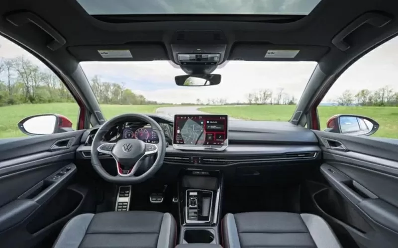 Nội thất của Volkswagen Golf được đánh giá là hiện đại nhất trong danh mục sản phẩm của hãng tại Việt Nam Nội thất của Volkswagen Golf được đánh giá là hiện đại nhất trong danh mục sản phẩm của hãng tại Việt Nam