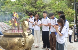 Trại hè Việt Nam 2025: Phút lắng đọng giữa đất thiêng Quảng Trị