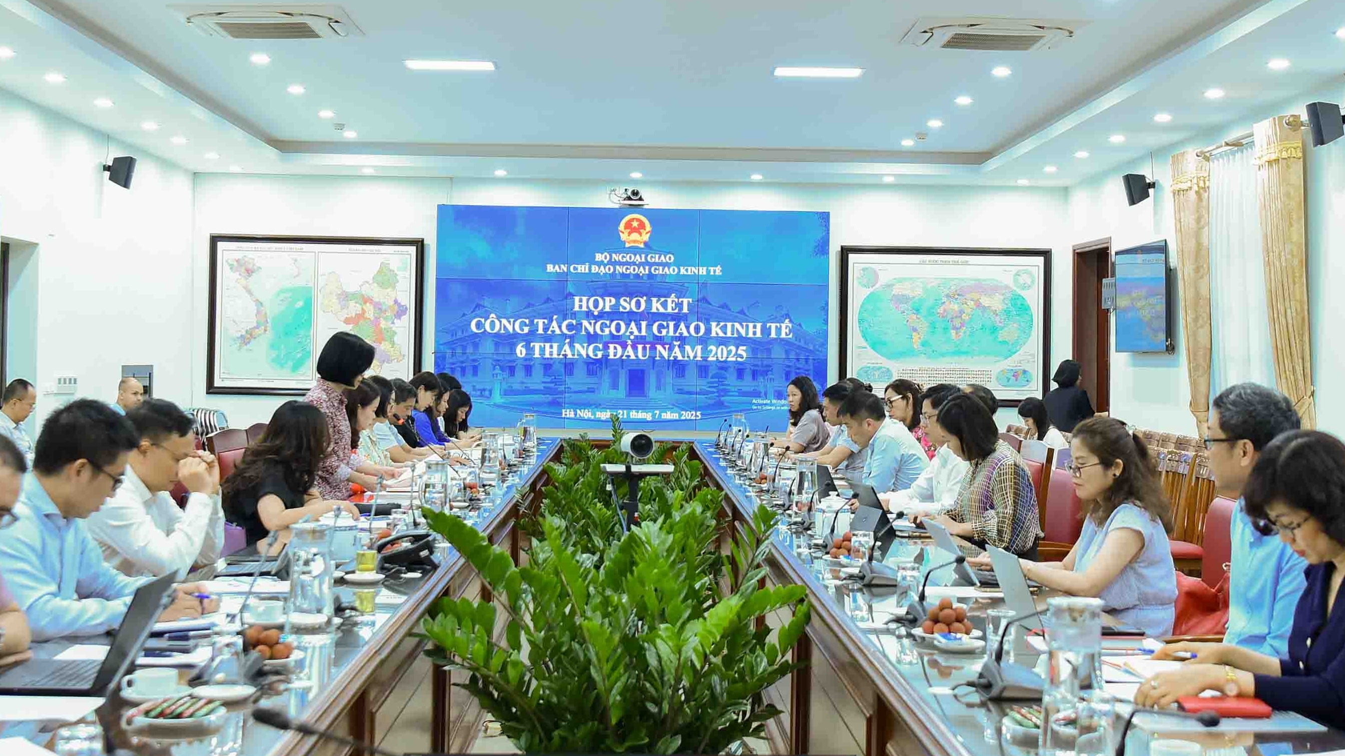 Xác định trọng tâm thiết yếu, nâng cao hiệu quả công tác ngoại giao kinh tế 6 tháng cuối năm