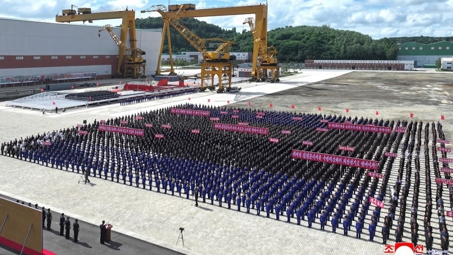 Thực hiện kế hoạch xây dựng quân đội hùng mạnh, Triều Tiên tuyên bố đóng thêm chiến hạm khủng