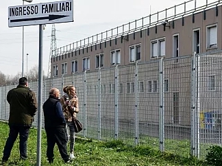 Thiếu trầm trọng cơ sở giam giữ, số ca tự tử trong tù tăng kỷ lục, Italy chi gần 900 triệu USD để giảm tải
