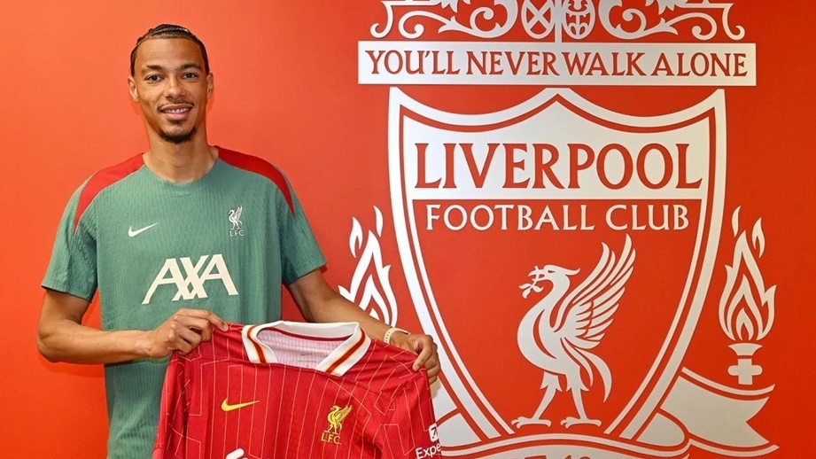 CHÍNH THỨC: Liverpool phá kỷ lục vì Hugo Ekitike