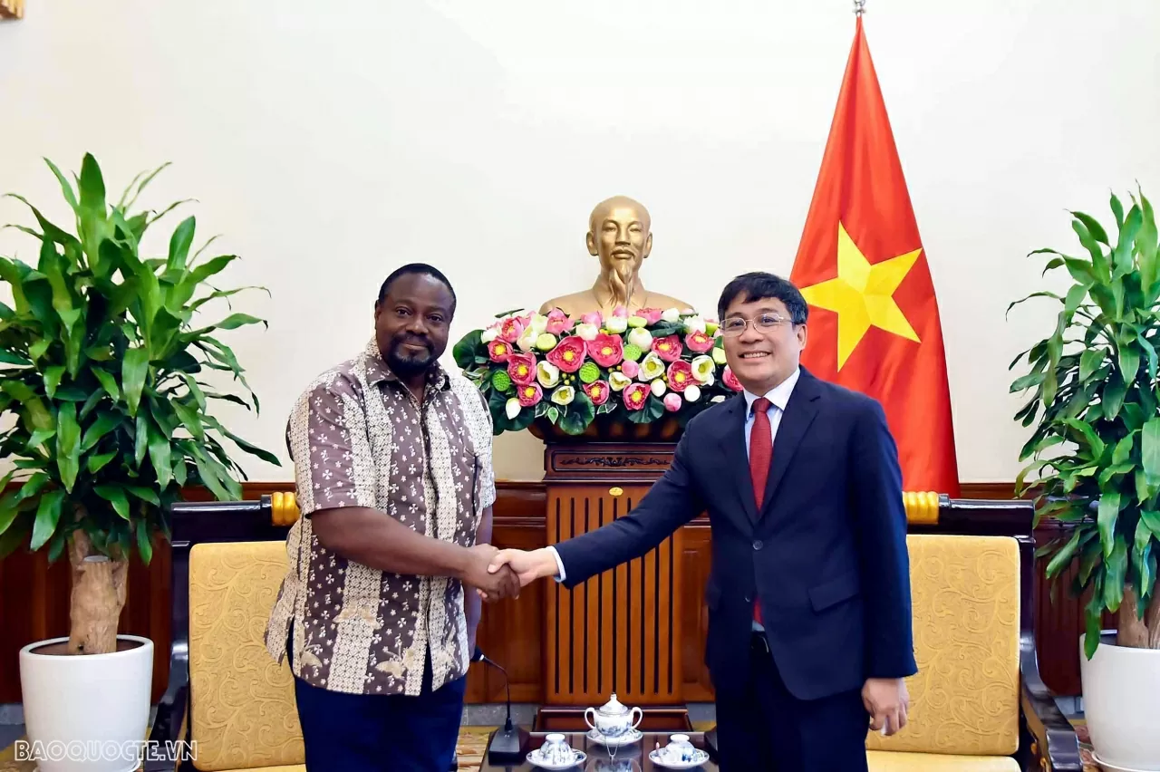 Việt Nam thúc đẩy hợp tác với UNESCO trong bảo tồn Di sản tư liệu