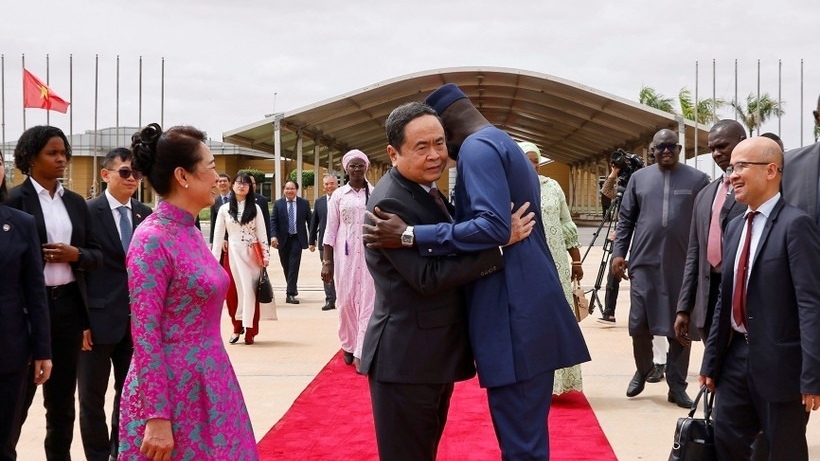 Chủ tịch Quốc hội Trần Thanh Mẫn kết thúc tốt đẹp chuyến thăm chính thức Senegal