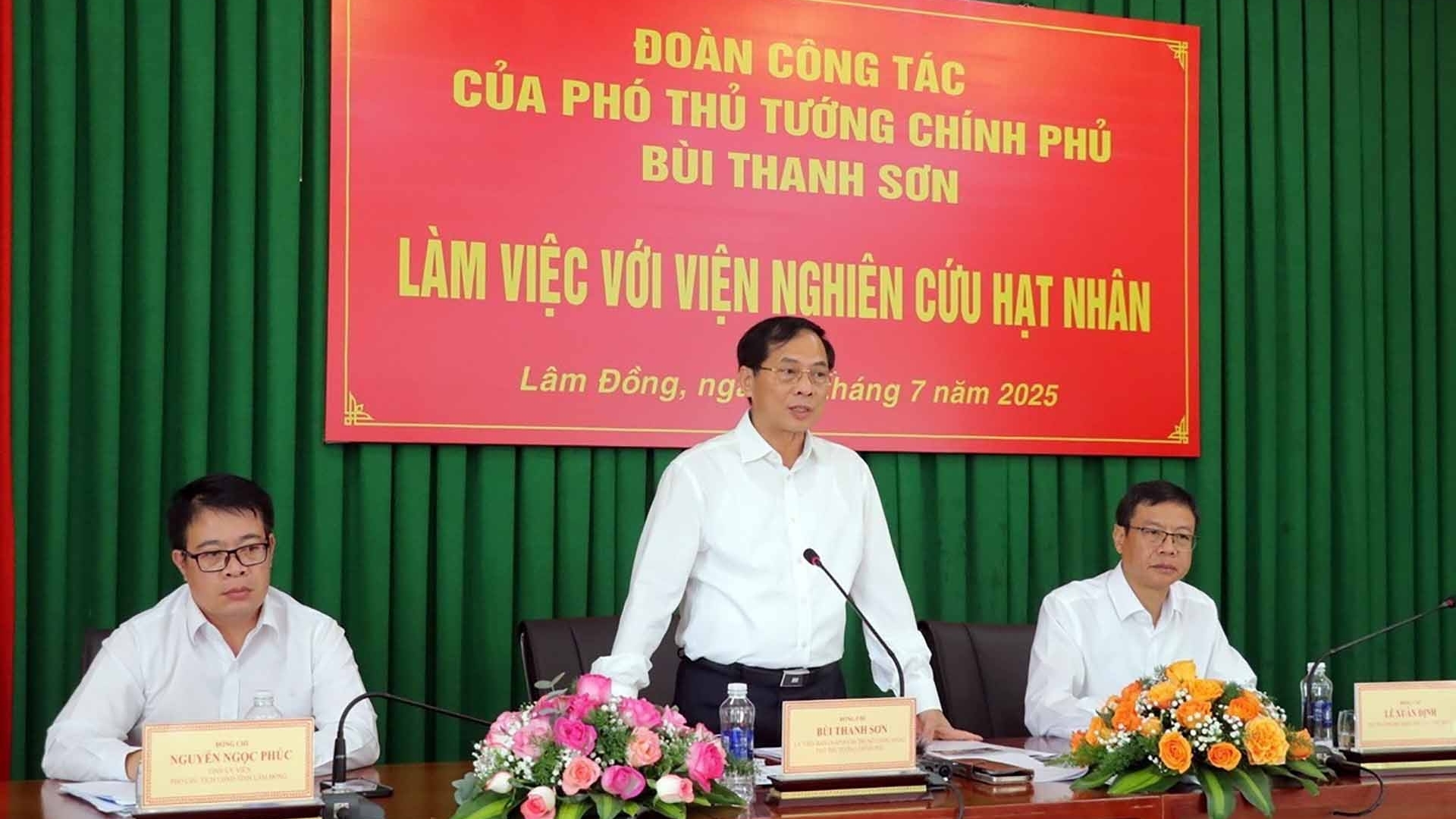 Phó Thủ tướng Bùi Thanh Sơn thăm, làm việc với Viện Nghiên cứu hạt nhân