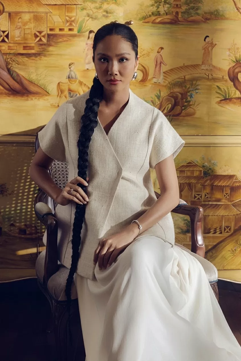 Hoa hậu H'Hen Niê, Xuân Hạnh truyền tải thông điệp thời trang bền vững kết hợp văn hóa dân tộc Hoa hậu H'Hen Niê, Xuân Hạnh truyền tải thông điệp thời trang bền vững kết hợp văn hóa dân tộc