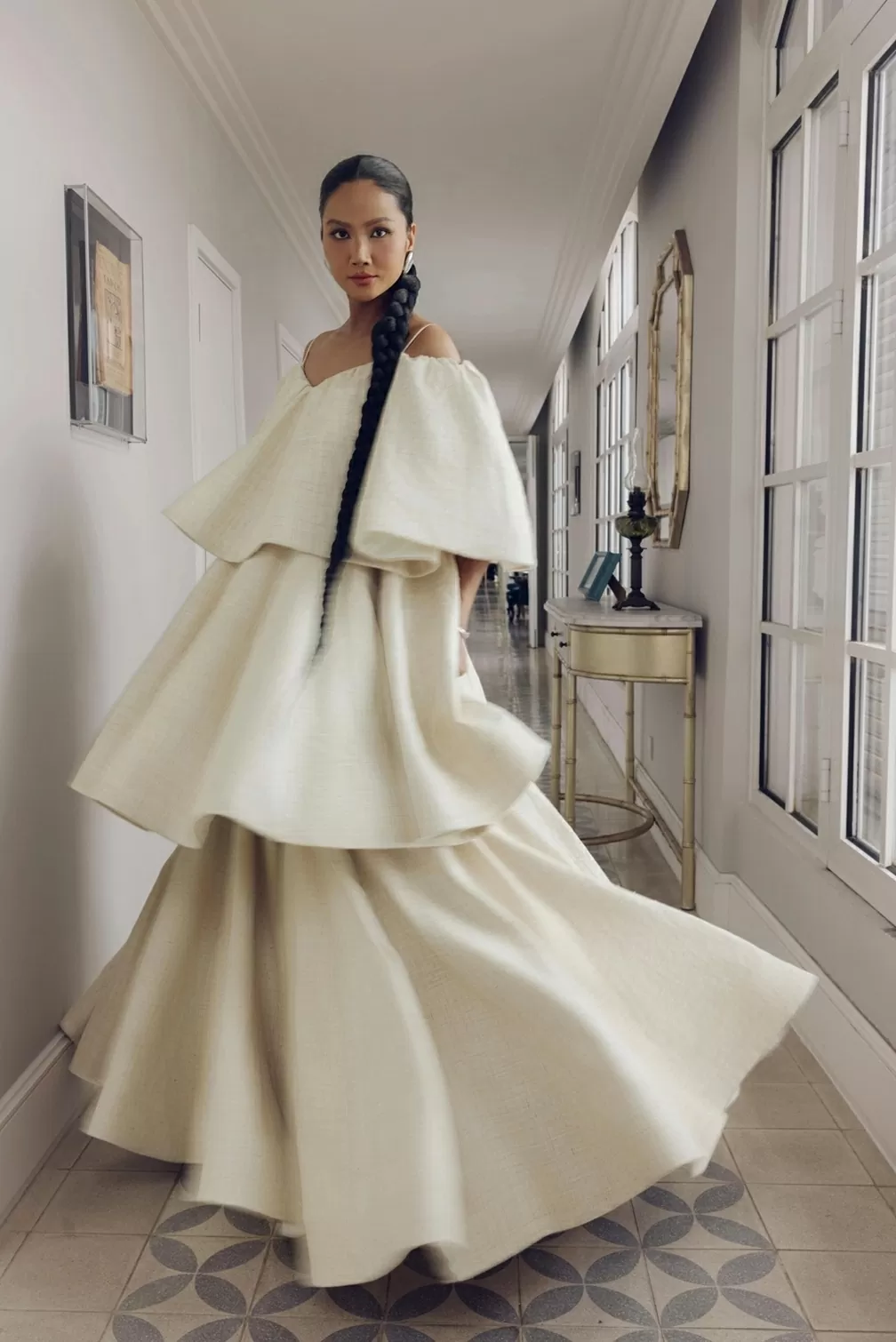 Hoa hậu H'Hen Niê, Xuân Hạnh truyền tải thông điệp thời trang bền vững kết hợp văn hóa dân tộc Hoa hậu H'Hen Niê, Xuân Hạnh truyền tải thông điệp thời trang bền vững kết hợp văn hóa dân tộc