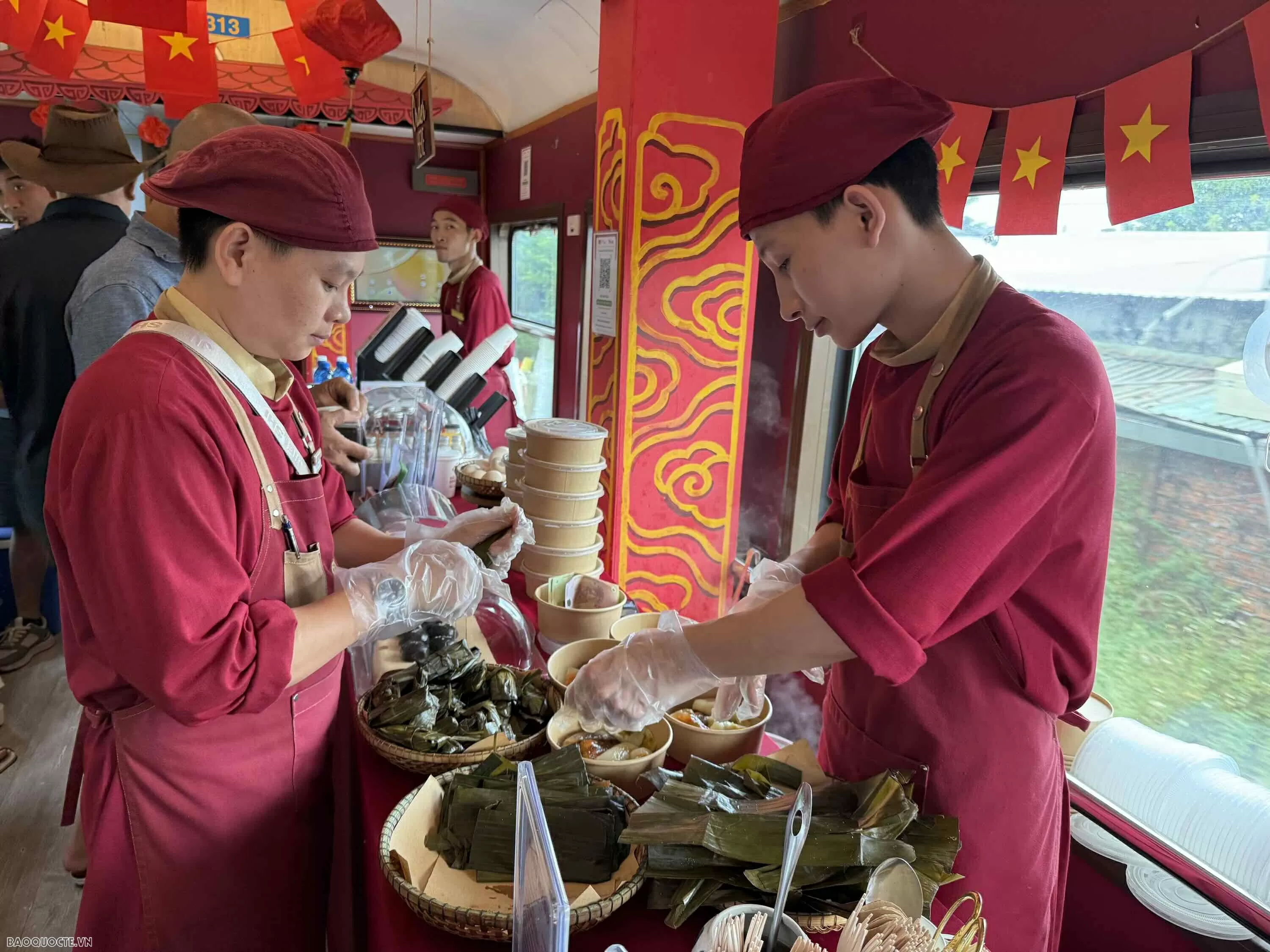 Chuyến tàu di sản Đà Nẵng   Huế: Hành trình ngược thời gian đến miền đất cố đô