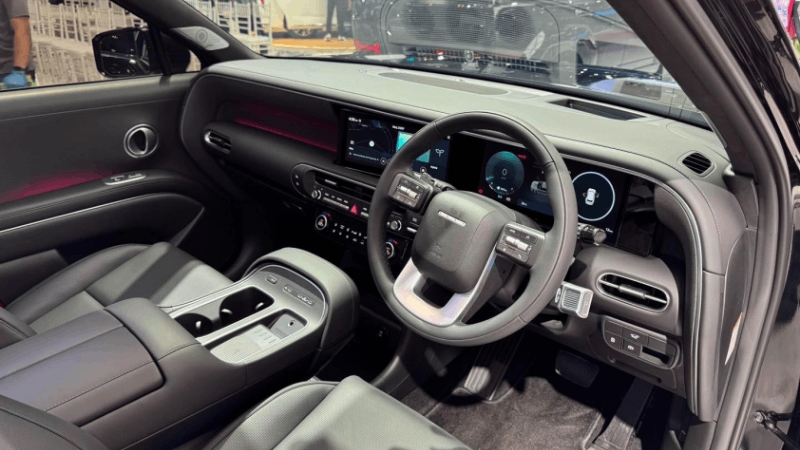 Ghế lái chỉnh điện 18 hướng, ghế phụ chỉnh 12 hướng hiện đại, tinh tế