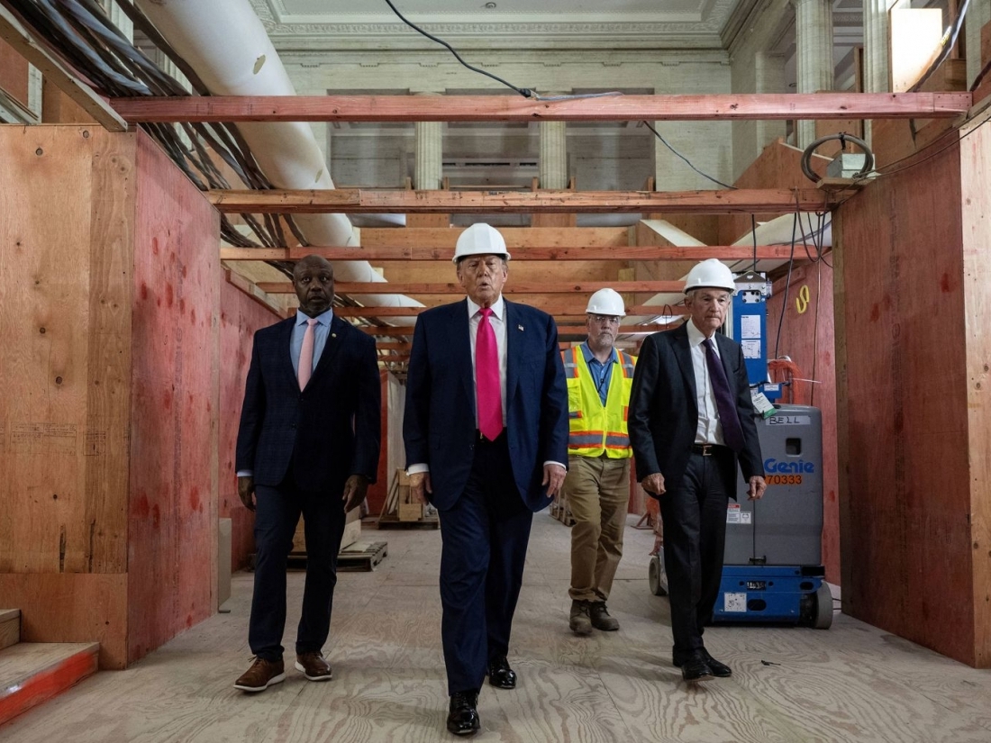 Ảnh ấn tượng: Trung Quốc-EU tìm 'tiếng nói chung', Tổng thống Mỹ muốn cắt giảm lãi suất sâu, người dân Ukraine phẫn nộ