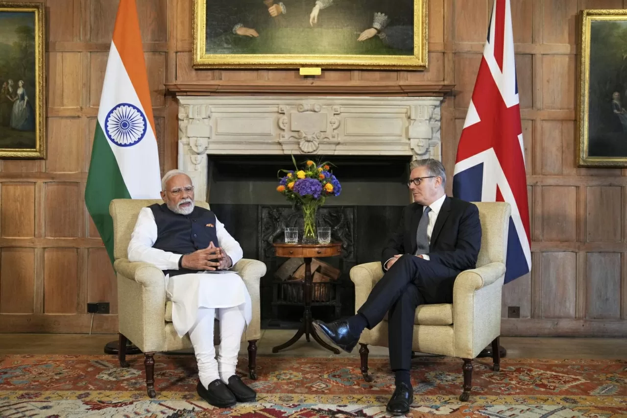 Thủ tướng Vương quốc Anh Sir Keir Starmer và Thủ tướng Ấn Độ Narendra Modi trong chuyến thăm của ông Modi tới Chequers. (Nguồn: PA)