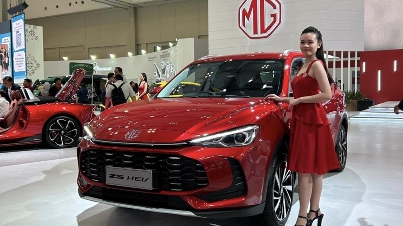 Cận cảnh MG ZS HEV vừa trình làng tại Indonesia