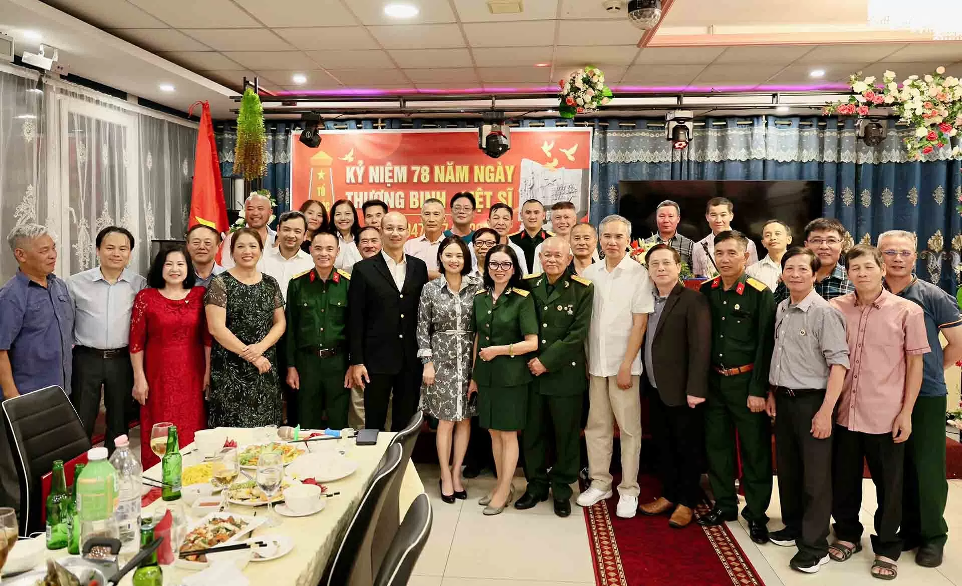 Kỷ niệm Ngày Thương binh-Liệt sĩ tại Hungary: Khắc ghi công ơn, lan tỏa nghĩa tình, đạo lý ‘Uống nước nhớ nguồn’ Kỷ niệm Ngày Thương binh Liệt sĩ tại Hungary: Khắc ghi công ơn, lan tỏa nghĩa tình, đạo lý ‘Uống nước nhớ nguồn’