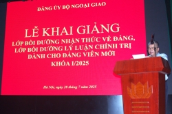 Đảng uỷ Bộ Ngoại giao khai giảng lớp bồi dưỡng lý luận chính trị cho đảng viên mới và lớp nhận thức về Đảng