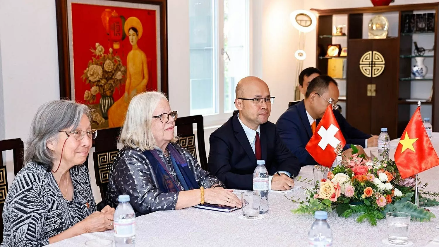 Thúc đẩy tình hữu nghị, sự hiểu biết và hợp tác giữa nhân dân hai nước Việt Nam-Thụy Sỹ