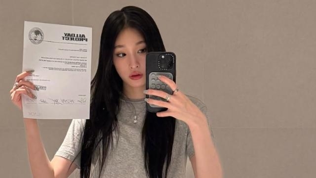 Ái nữ tài phiệt thế hệ mới của K-pop gây chú ý với phong cách thời trang xa xỉ