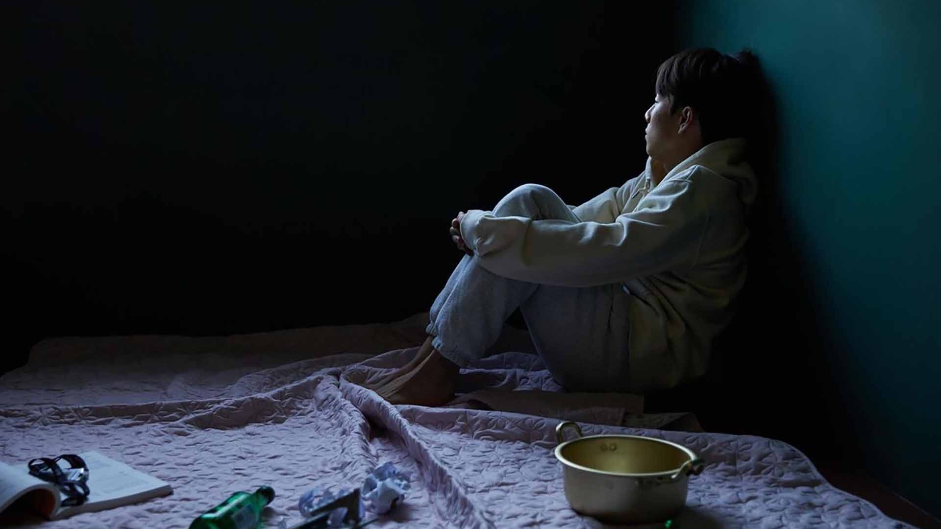 Sống khép kín: Hội chứng người trẻ châu Á 'rút' khỏi thế giới